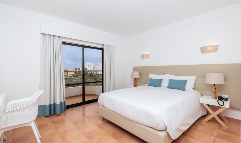 Apartamento de 1 dormitorio con balcón (2 adultos)  Mirachoro Praia da Rocha ** Portimão