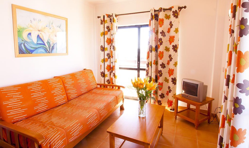 Apartamento de 1 dormitorio con balcón (2 adultos)  Mirachoro Praia da Rocha ** Portimão
