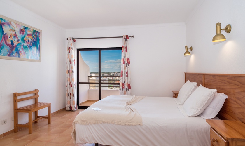 Apartamento de 1 dormitorio con balcón (4 adultos)  Mirachoro Praia da Rocha ** Portimão