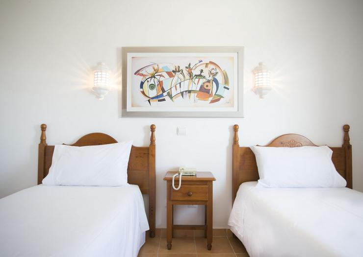 Estudio con balcón (2 adultos) Mirachoro Portimão *** Estudio con balcón (2 adultos) Mirachoro Portimão ***